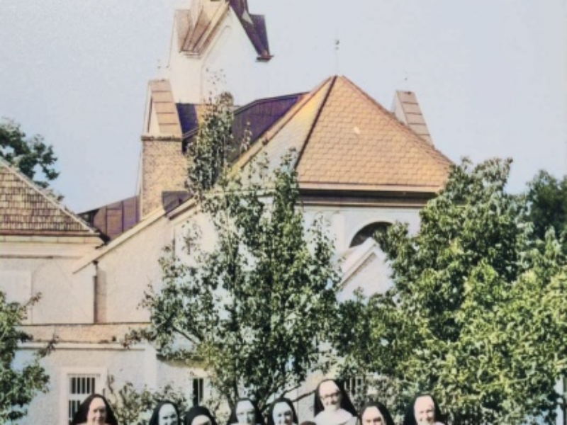Erlöserkirche mit Kloster 05